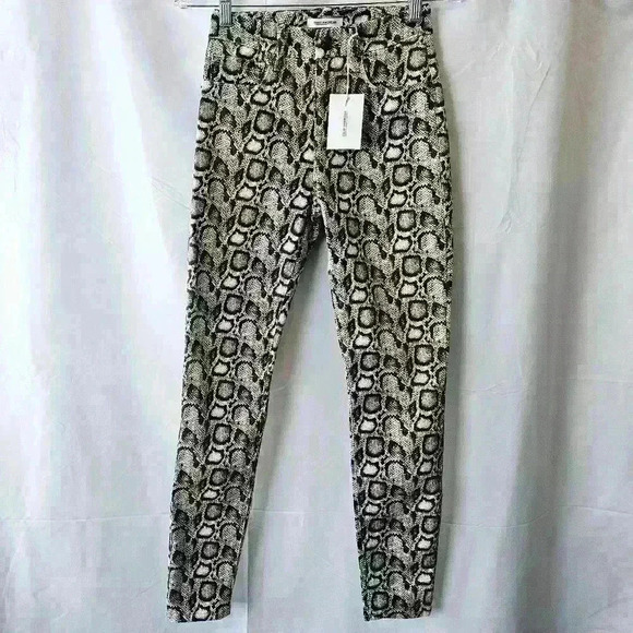 ๐ NWT ๐ Good American Good Legs Snake Jeans, Size 2 - Picture 7 of 8
